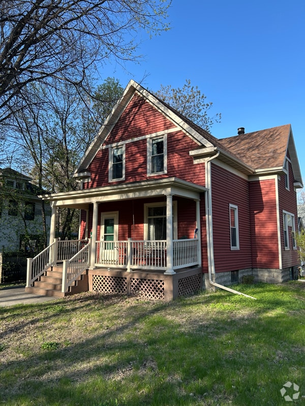Building Photo - 624 5th St S Rental