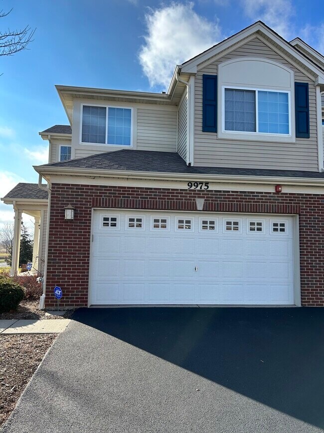 9975 Williams Dr Townhome For Rent in Huntley, IL
