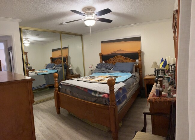 Master Bed - 3855 Montgomery Blvd NE Unit 1101