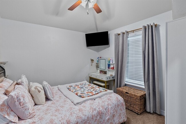 Photo - 2324 Tallgrass Cir