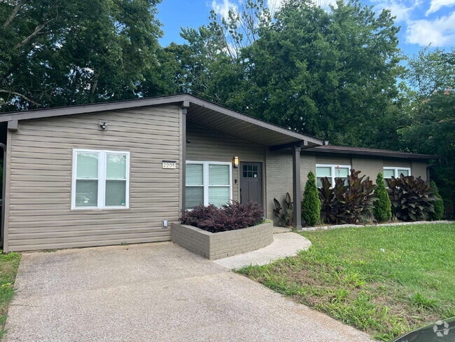 Building Photo - 2205 Norwood Dr NW Rental