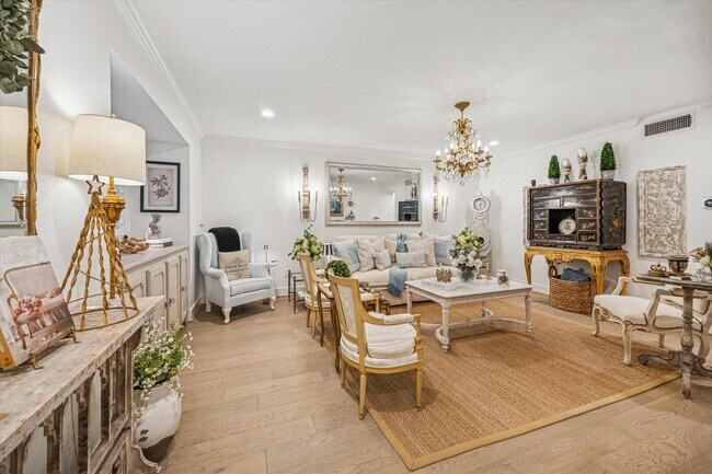 Photo - 5822 Doliver Dr Unit 57