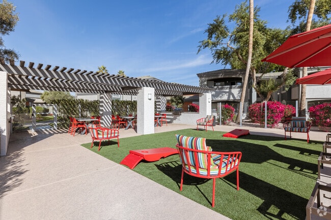 Main Pool - Luxe at Ocotillo