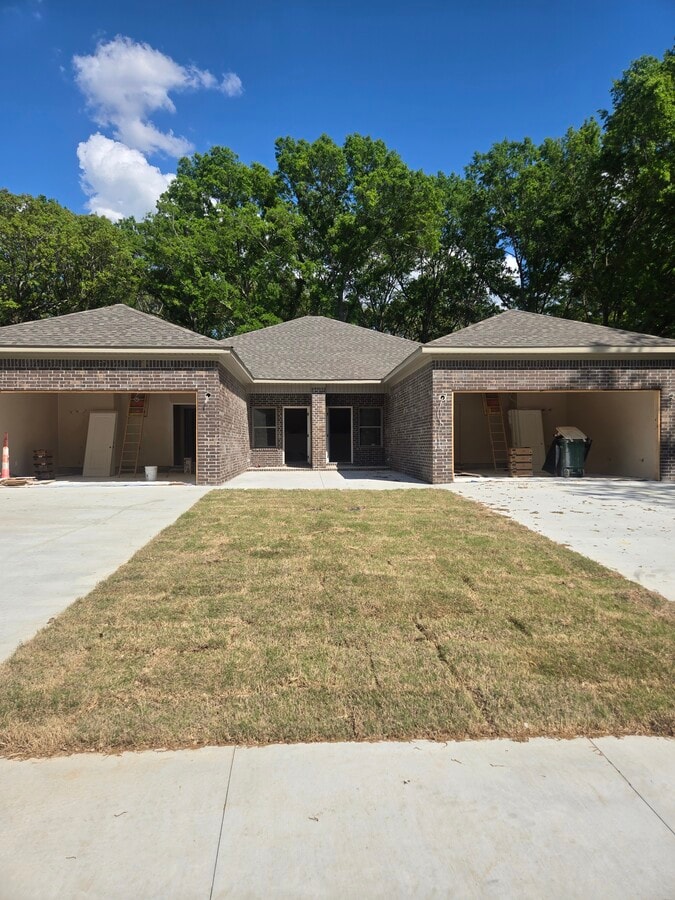 Photo - 2270 Donaghey Ave