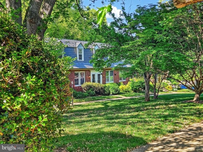 Photo - 1030 S Barton St