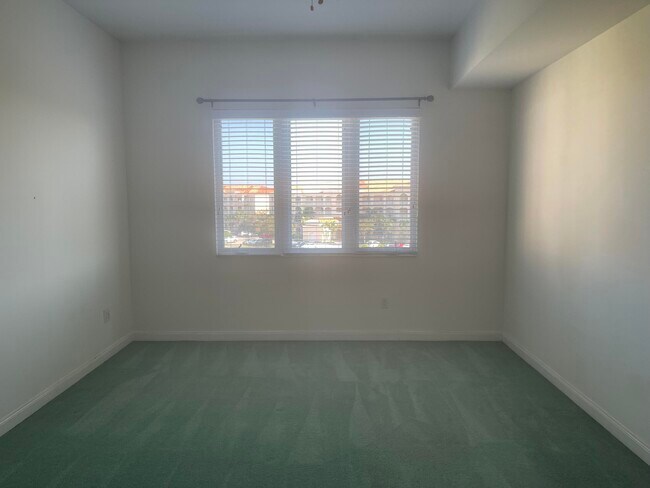 Photo - 1 Harbour Isle Dr E Unidad 1