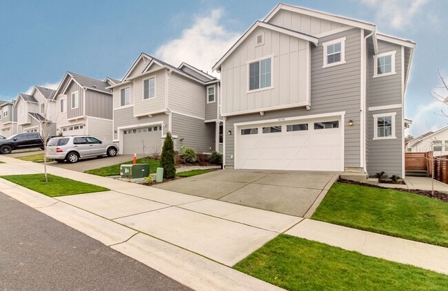 Building Photo - Beautiful 3 Bedroom 2.5 Bathroom Property