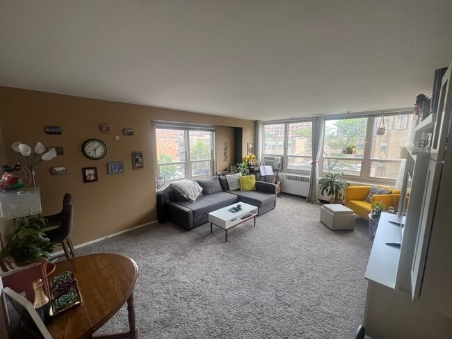 Photo - 3950 N lake shore Dr Unit 411B