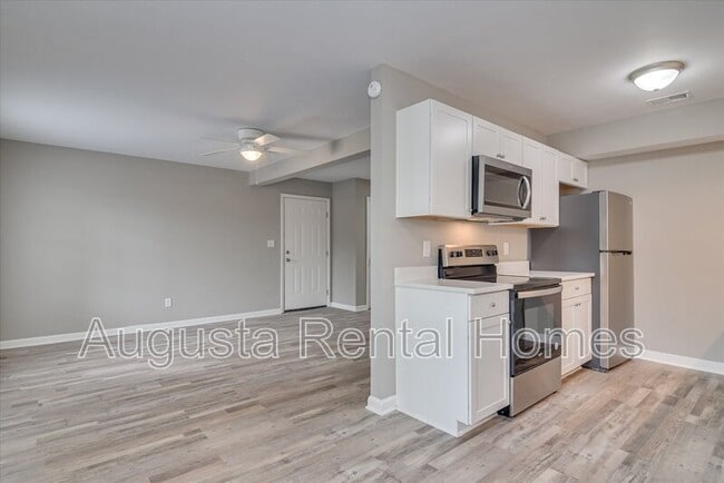 Photo - 168 Conifer Dr