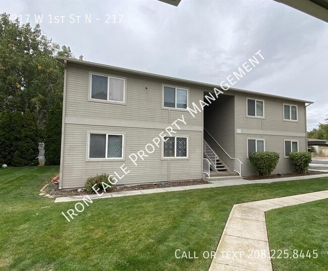 Photo - 217 W 1st St N Apartment Unit 217