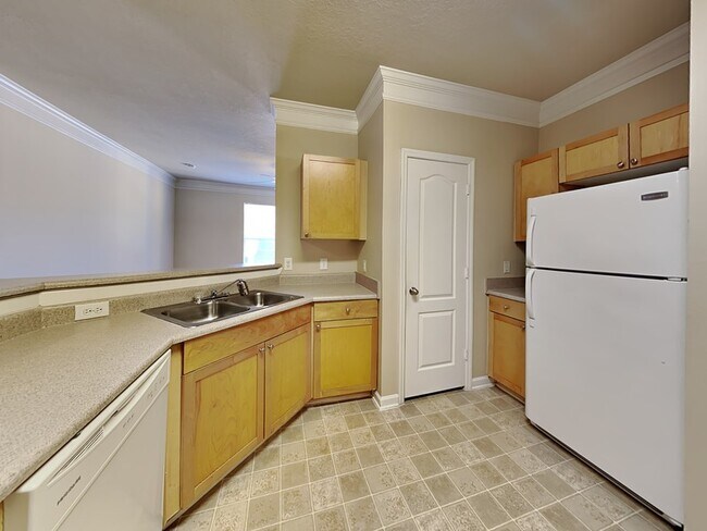 Photo - 8848 Villa View Cir Unit Apt 305