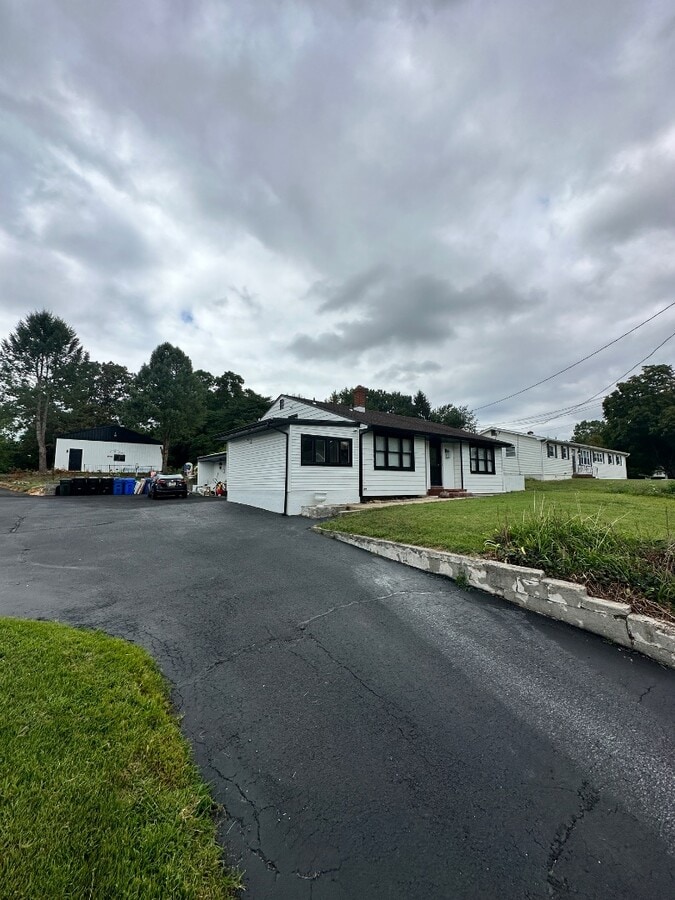 Photo - 112 Wilson Ave