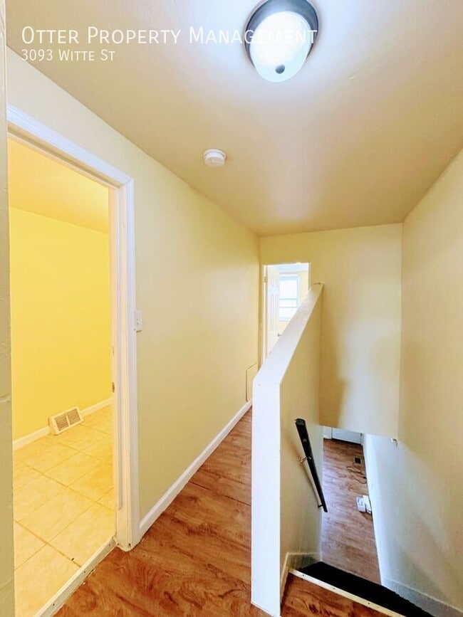 Photo - 3093 Witte St