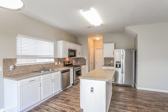 Photo - 16318 Autumn Leigh Dr