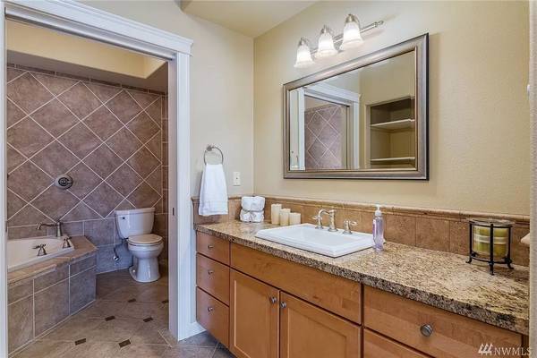 Photo - 1300 Peace Portal Dr Unit 303