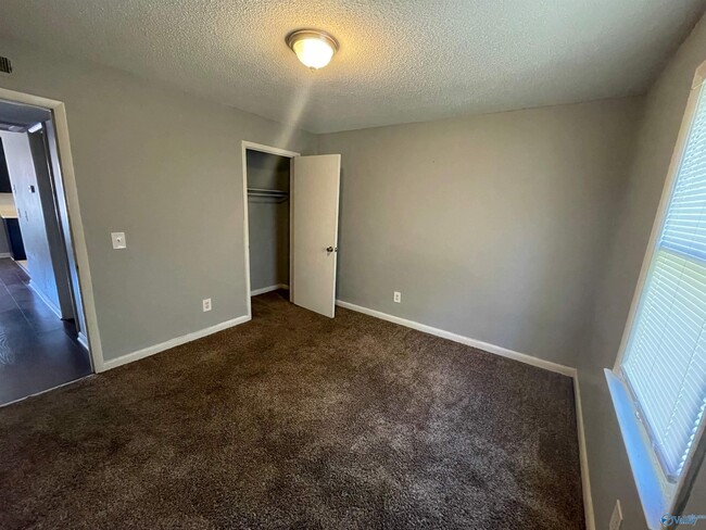 Photo - 4514 Bonnell Dr NW Unit B