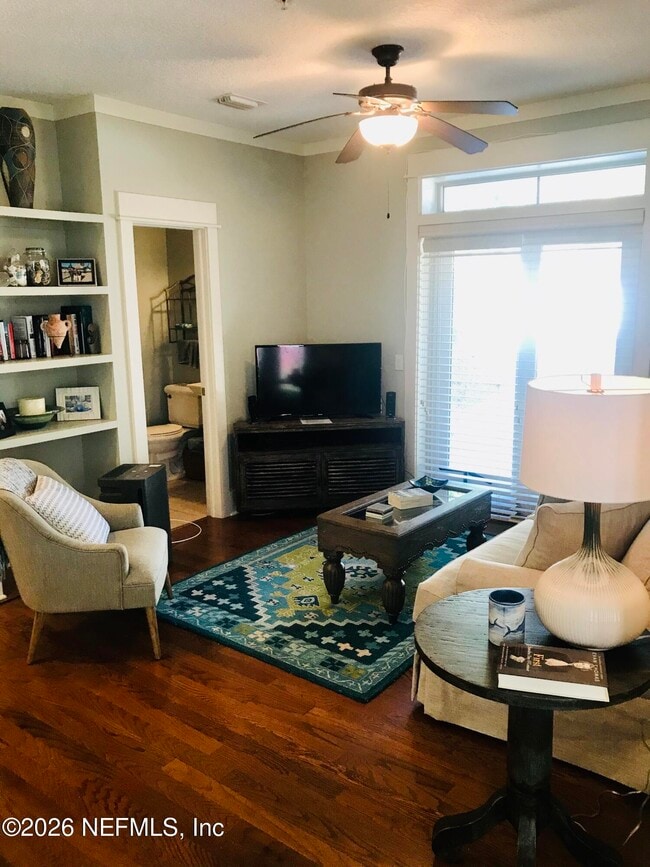 Photo - 359 Ahern St