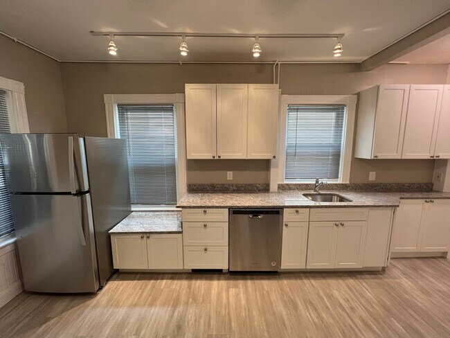 Photo - 51 Ibbetson St Unit 2