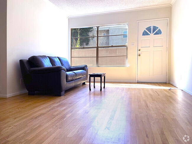 Building Photo - 1630 Franklin St Rental