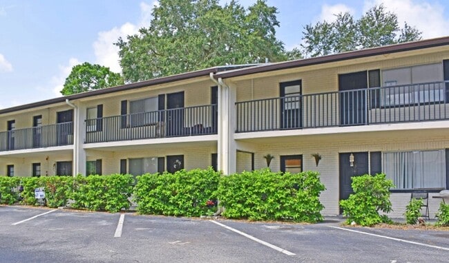 Building Photo - 2 N Fernwood Ave Unit 14