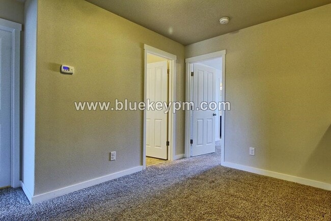Photo - 3 Bed, 2.5 Bath Townhome in Walnut Grove