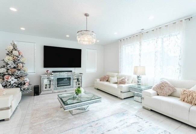 Photo - 431 W Palomino Way