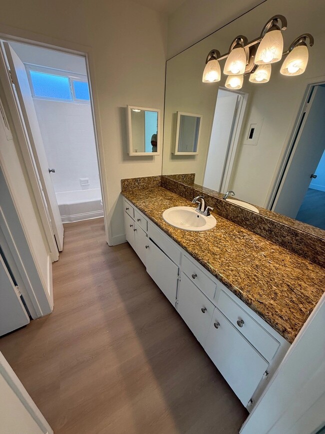 Photo - 3806 Pacific Ave Unit F