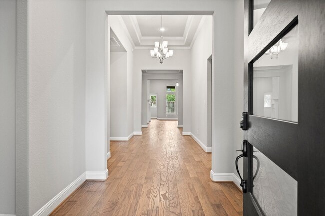 Photo - 40 Venetia Grove Dr