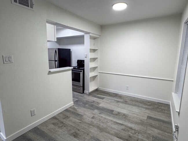 Photo - 170 De Chantle Rd Unidad 202