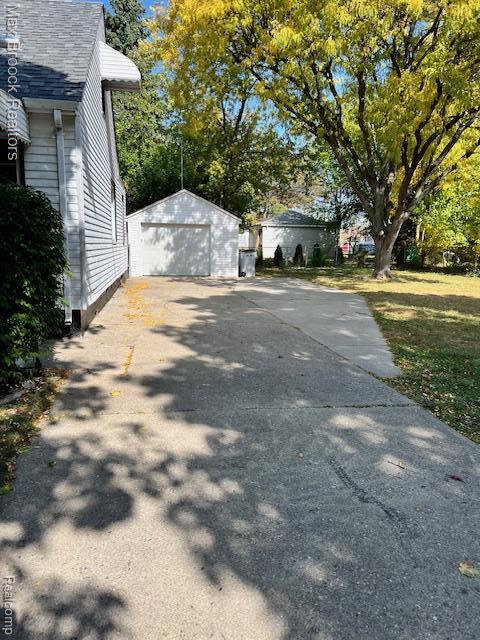 Photo - 727 E Madge Ave