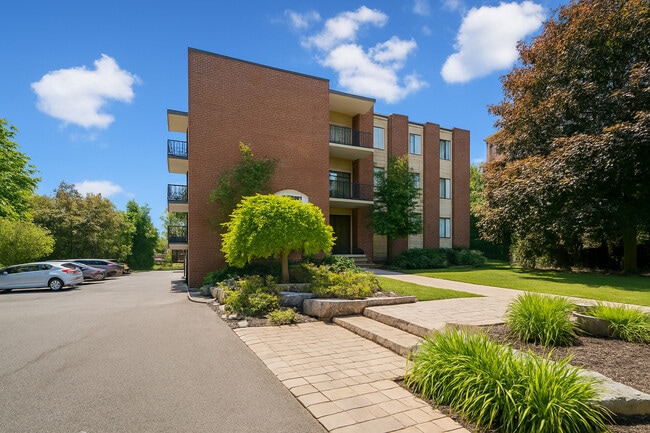 Building Photo - 17 Blake St