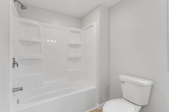 Photo - 57025 Greenlawn Ave