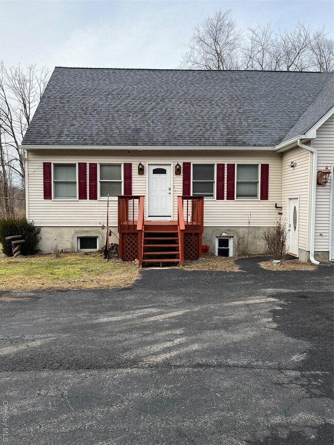 Building Photo - 184 Hosner Mountain Rd Unit 1 Rental