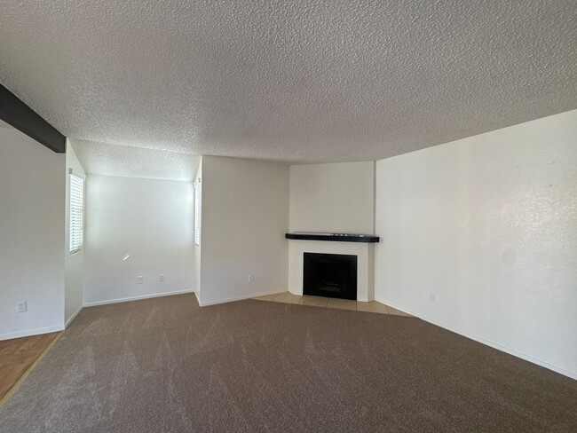Photo - 4508 Maybrook Ave Unidad 4508 Maybrook Ave #D