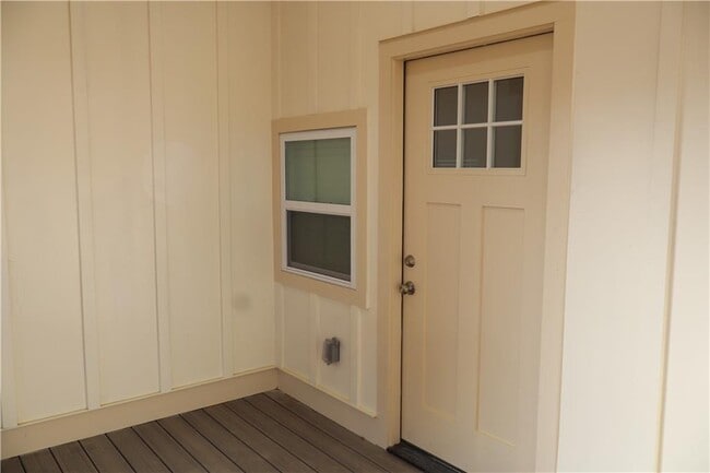 Photo - 5120 Railroad Ave