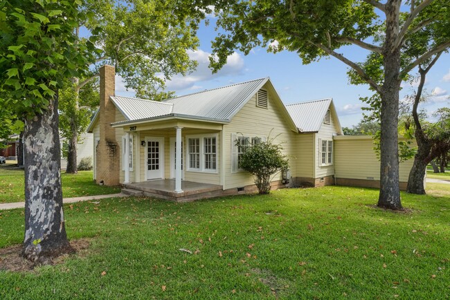 Photo - 207 S Porter St