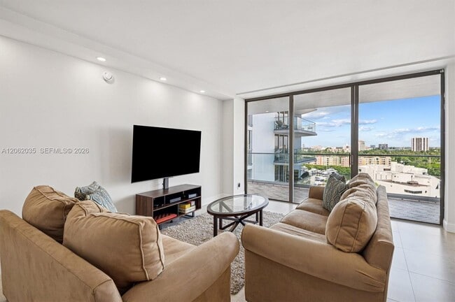 Photo - 19707 Turnberry Way Unit 12L