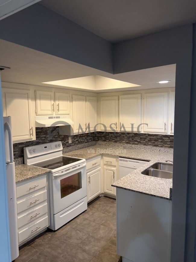 Building Photo - 461 W Holmes Ave Unit 274 Rental