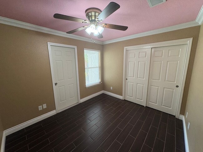 744 W Buena Vista Ave