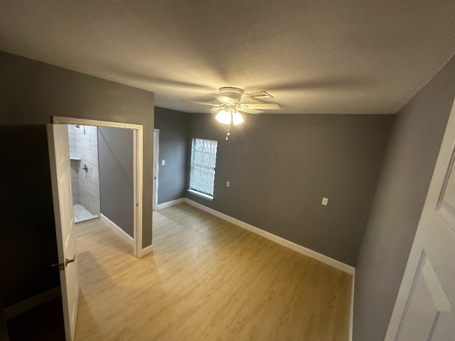 Photo - 8906 Lockwood Dr