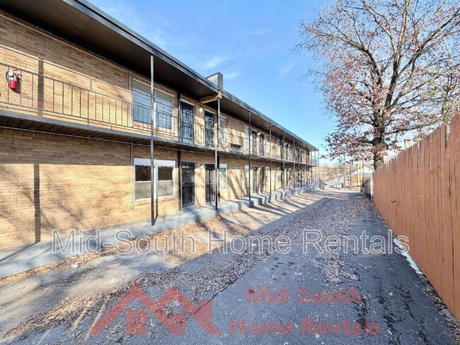 Photo - 139 N Claybrook St Unit 6