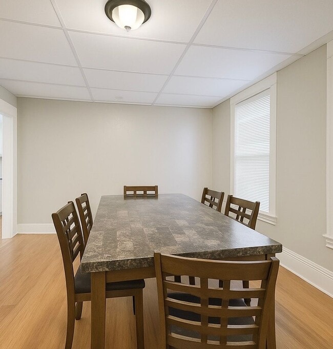 Photo - Large 2 Bed Lower Unit with Appliances & Garage Space!