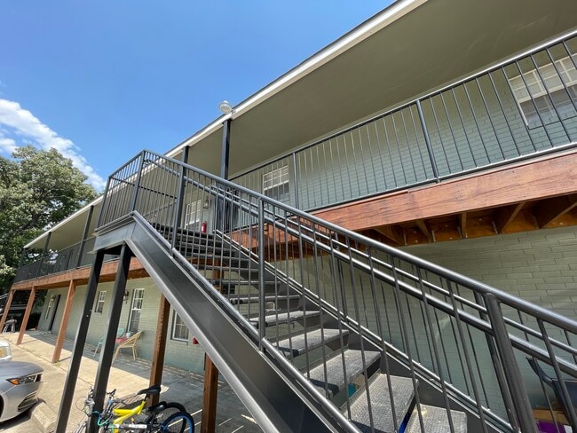 Photo - Arbor Vine Apartments