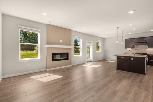 Photo - Beautiful Almost new home in Lake Stevens!