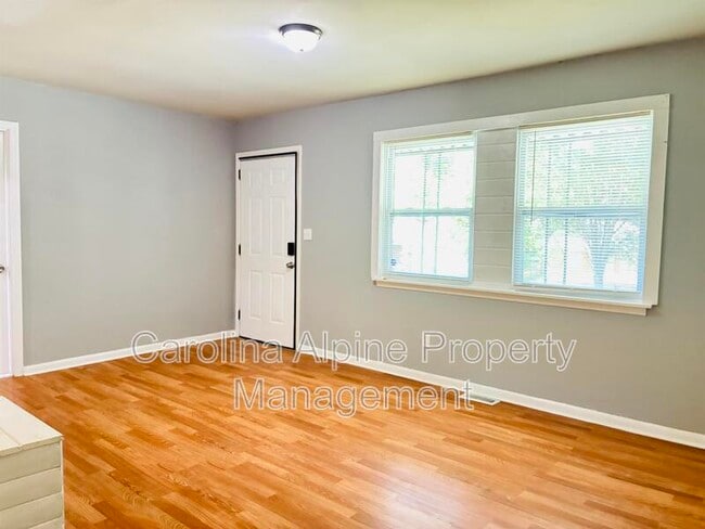 Photo - 516 E Peachtree St
