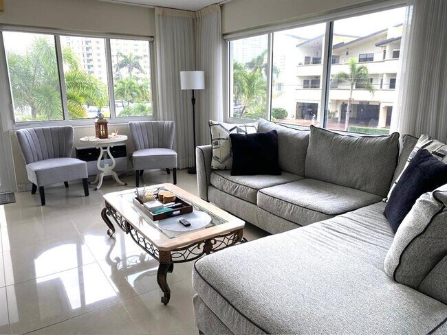 Photo - 3201 SE 12th St Unidad B4