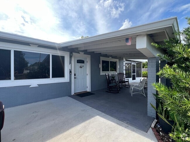 Building Photo - 2019 W Carol Cir Rental