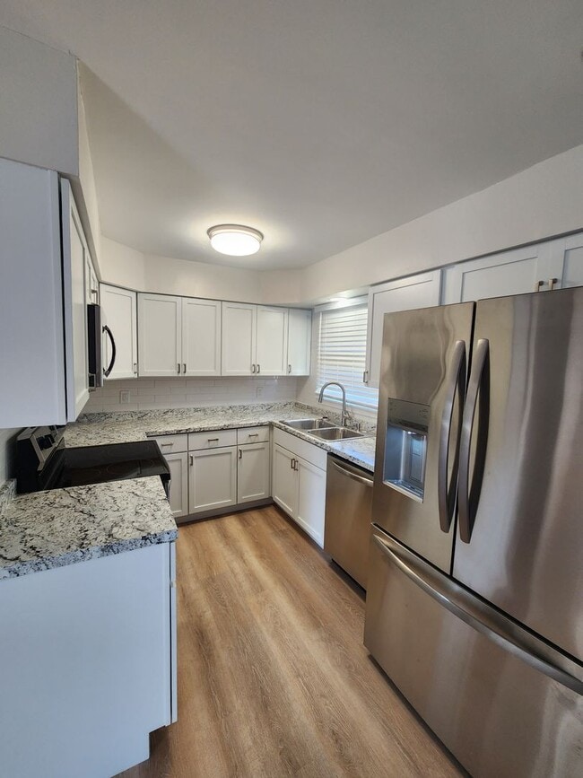 Photo - 1212 Bell Ave