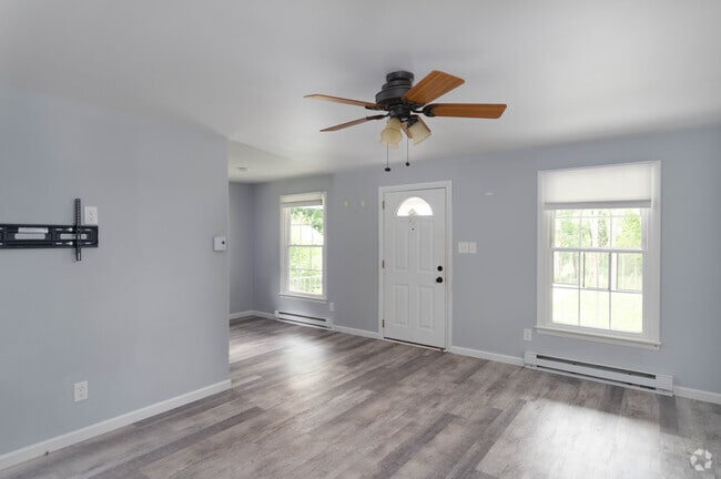 Building Photo - 311 N 3rd St Rental