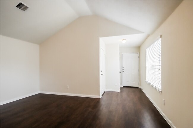 Photo - 2418 High Island Way